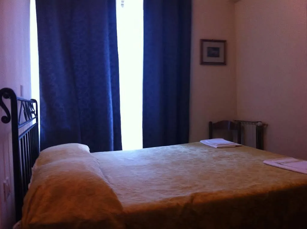 Hotel Por Santa Maria Florencja 0*,